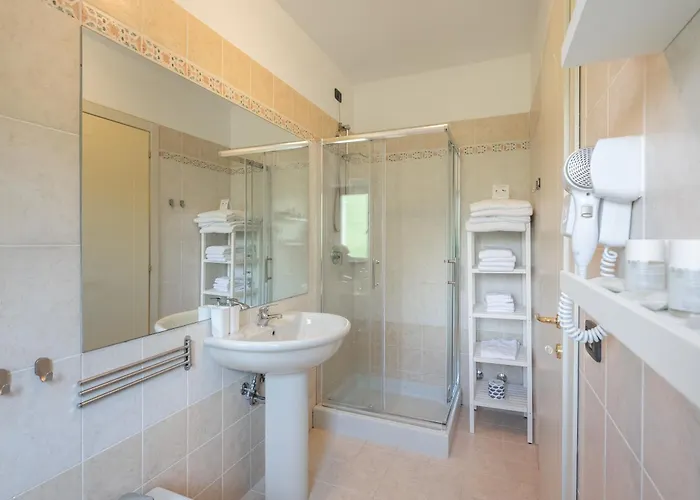 فندق Rasinus روكاراسو